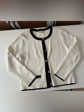 Zara Ivory Cardigan with Black Contrast Trim and Pearl Buttons | Used
